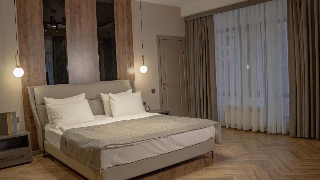 Five Hotel Bishkek Exterior photo