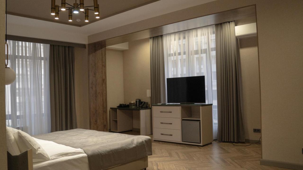 Five Hotel Bishkek Exterior photo