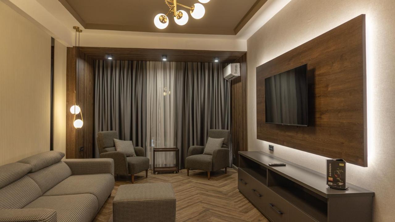 Five Hotel Bishkek Exterior photo