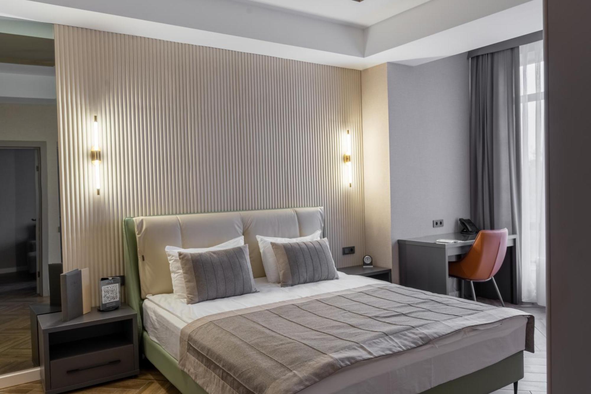Five Hotel Bishkek Exterior photo