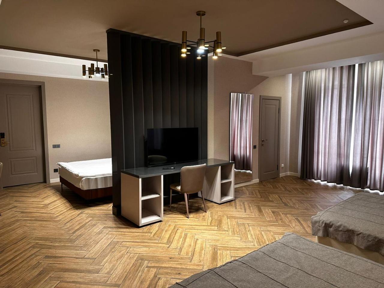 Five Hotel Bishkek Exterior photo